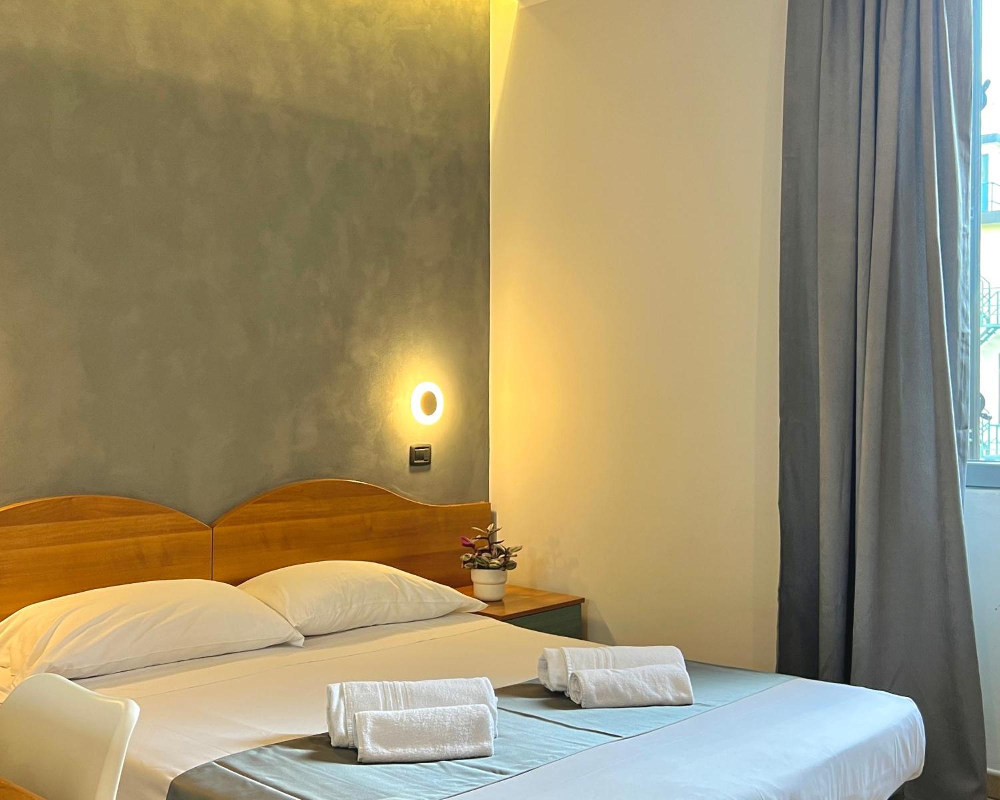 Hotel Sara Milan Exterior photo